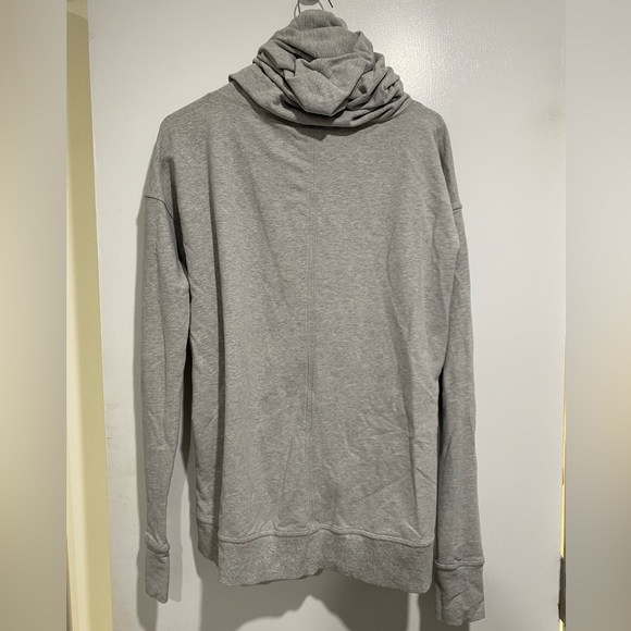 Lululemon stress less pullover hoodie scarf hood Heather grey size 4 - Picture 5 of 8